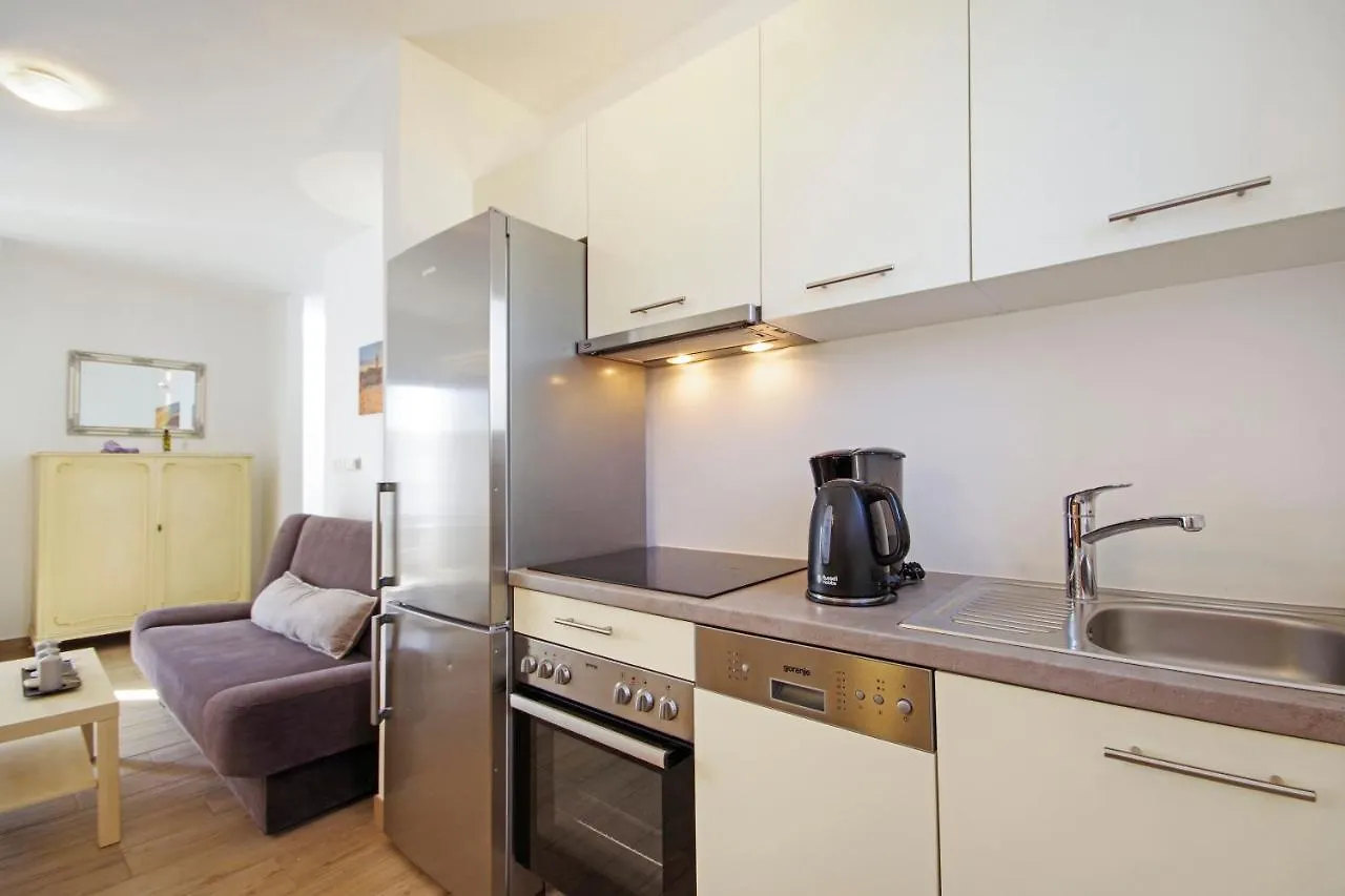 Apartment Laura Privlaka