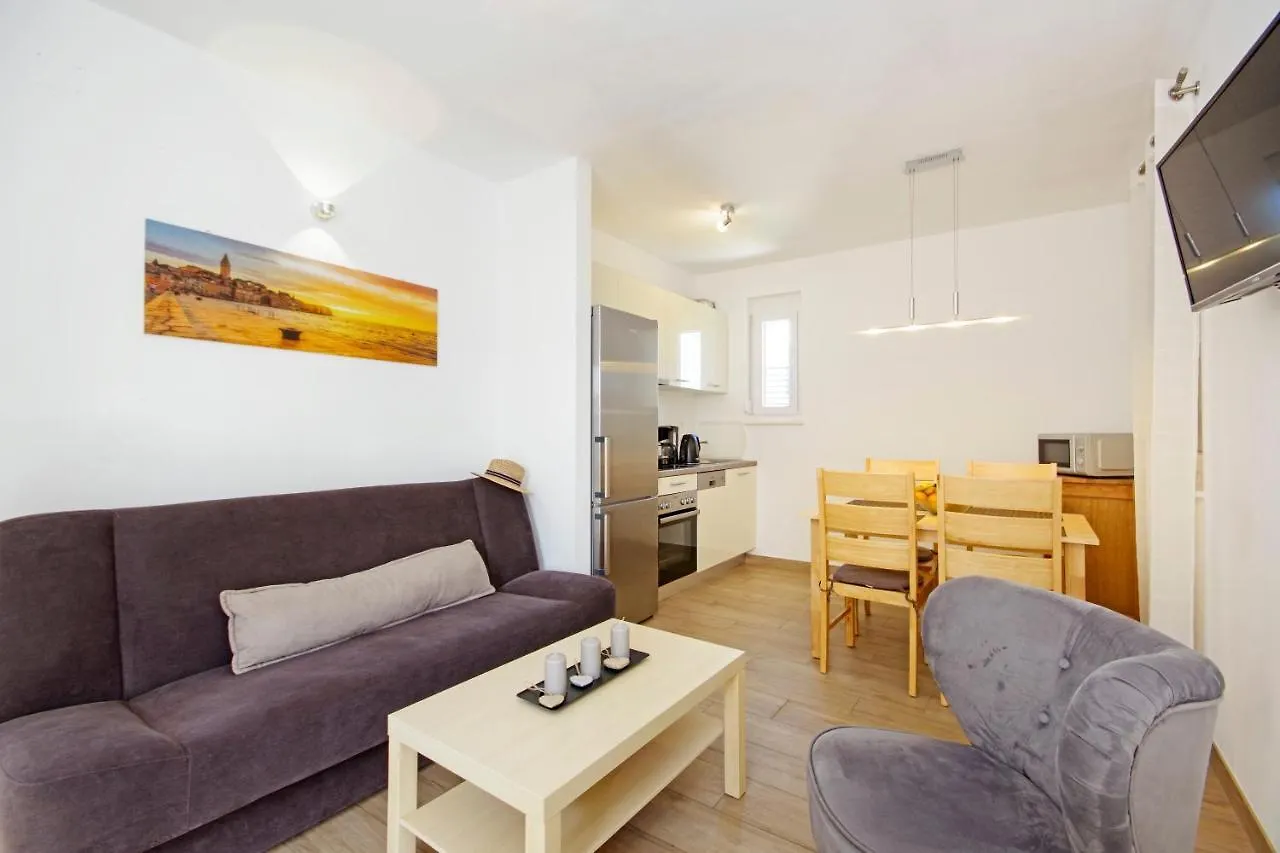 Apartment Laura Privlaka