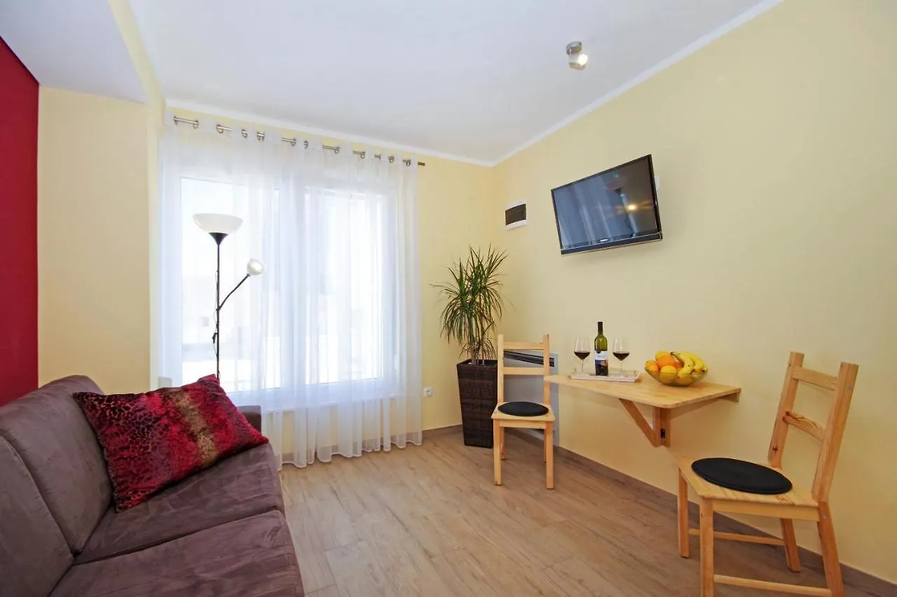 Apartment Laura Privlaka  0*, Privlaka (Zadar) Croatia