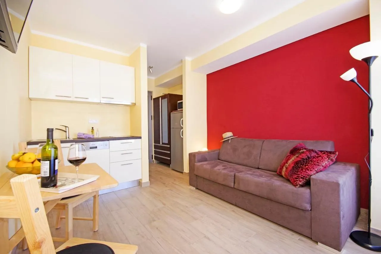 Apartment Laura Privlaka