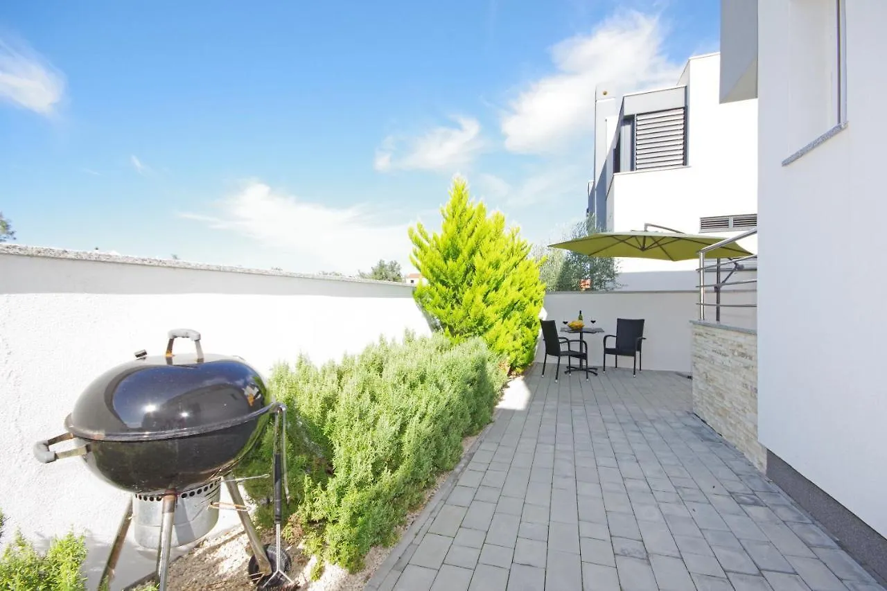 Apartment Laura Privlaka  0*, Privlaka (Zadar) Croatia