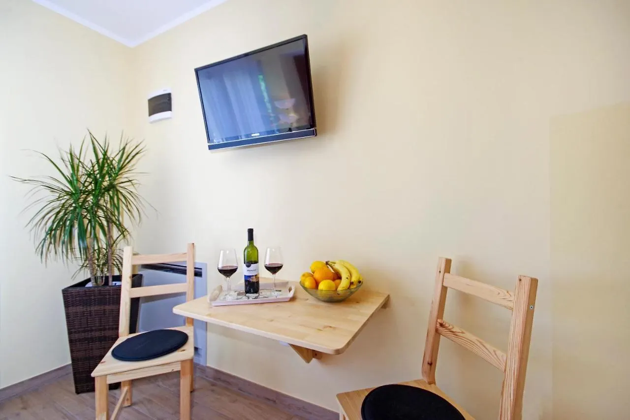 Apartment Laura Privlaka  Croatia